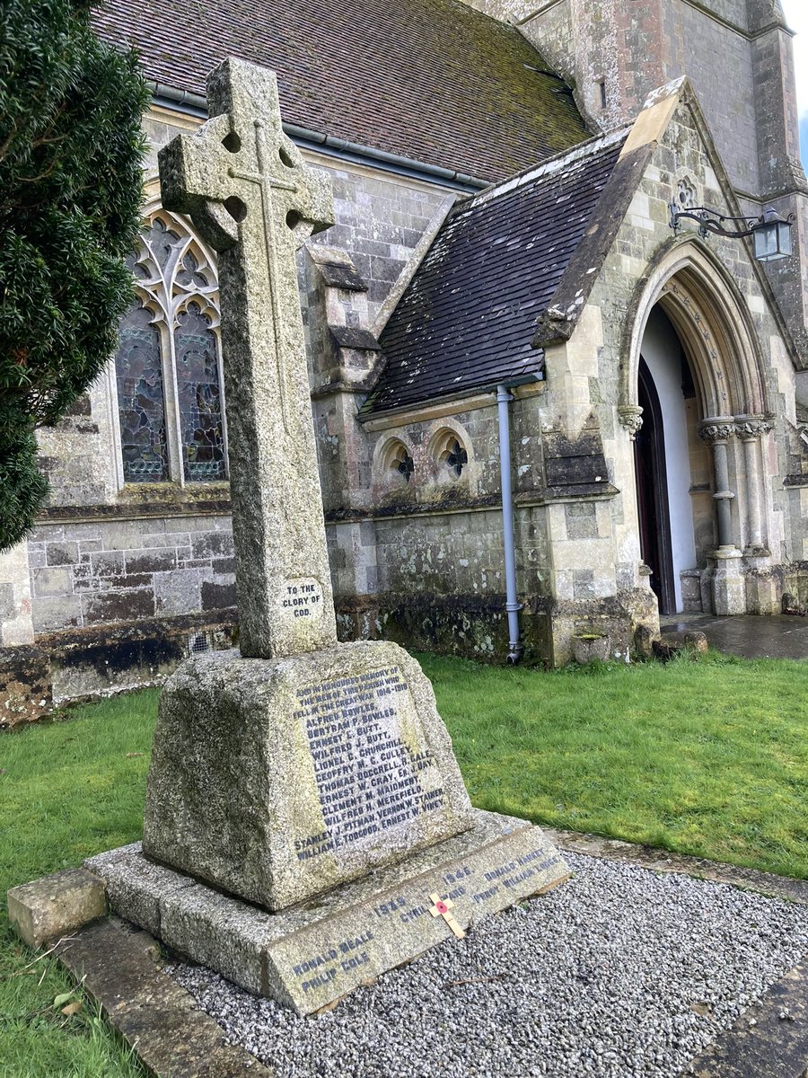 Semley, Wiltshire. Lieut. George D. I. Armstrong of Sherwood Foresters that suffered catastrophic casualties in 2nd Boer War in S. Africa. Retired 1907. News of #FirstWorldWar broke him. In 1915 he fell from first floor window of house he shared with his mother. Verdict suicide.