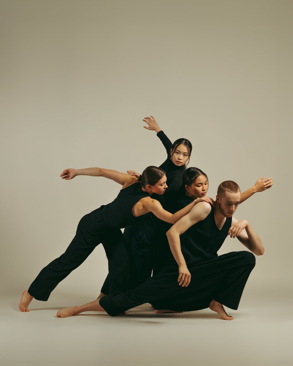 'The production hopes to spark conversations about the cost of war and its disproportionate impact on young lives...[emerging artists] fuse contemporary and classical dance styles to offer an emotional interpretation of McLeod’s words' straight.com/arts/honour-an… via @georgiastraight