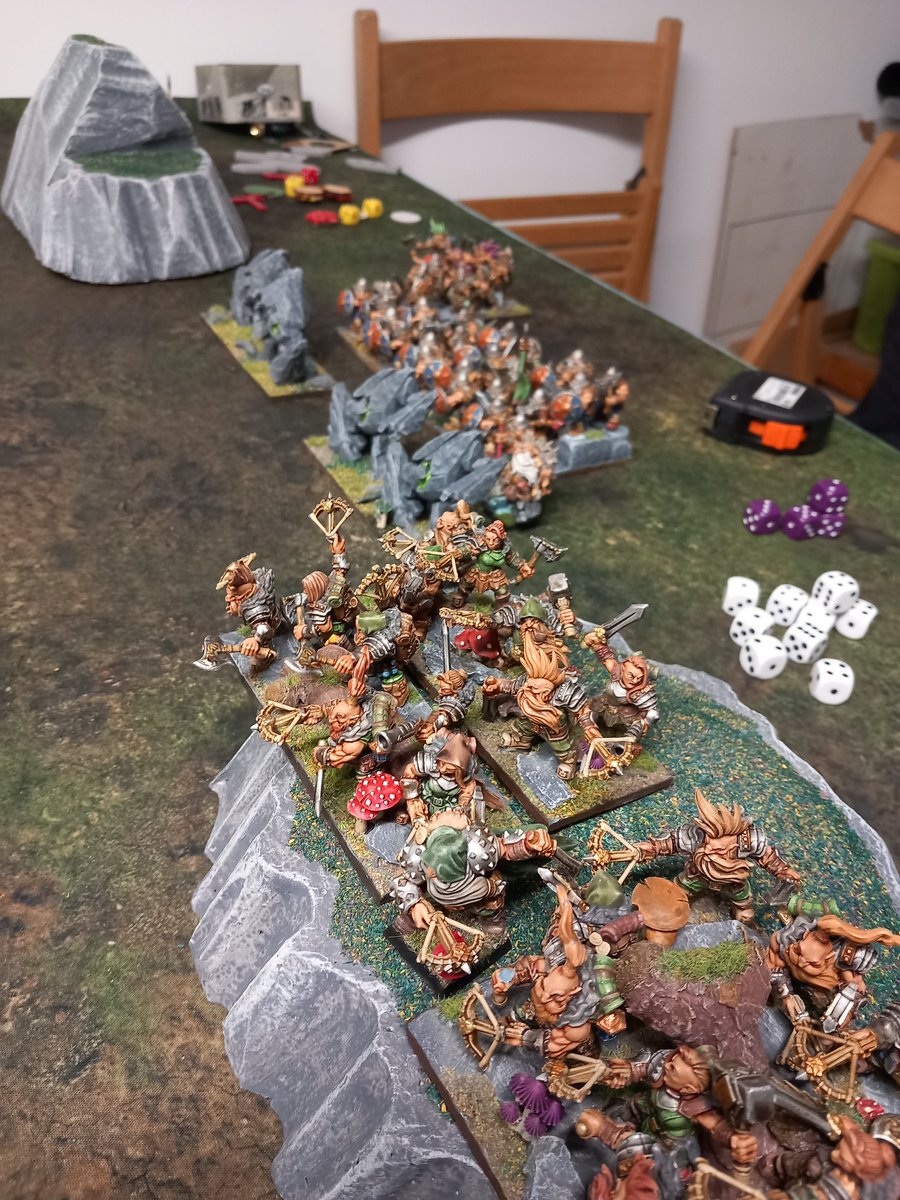 Imperial dwarves vs free dwarves mission invade tonight, great game as always ending with a victory to my free dwarves  #kingsofwar