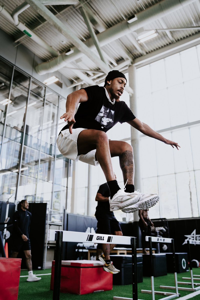 MoKnowz_'s tweet photo. The OFF SZN ⛷️ https://t.co/fkUSM8oTEZ