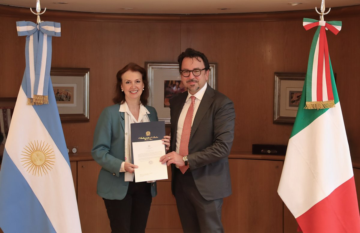 Foreign Minister Mondino received the Italian Ambassador Fabrizio Lucentini who presented an invitation addressed to President Javier Milei by the President of the Council of Ministers of Italy, Giorgia Meloni, to participate in the G7 Summit to be held on 15 June 2024, in Puglia