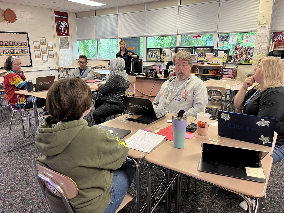 Grateful to our department chairs for leading PD, debriefing our schoolwide learning walks and gathering staff feedback for instructional practices to highlight in our School Improvement Plan rewrite. #OberlinACTStogether