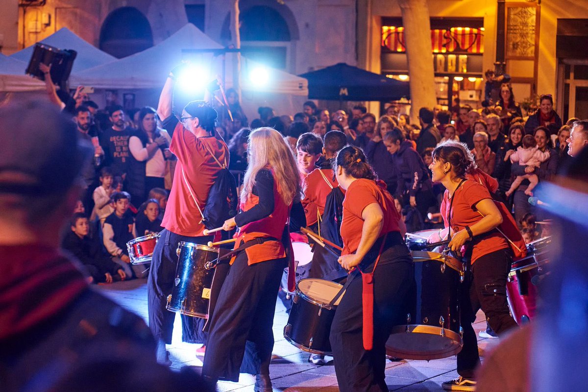 Diablesses i Timbaleres d’Itaca 🔥🥁 tweet media