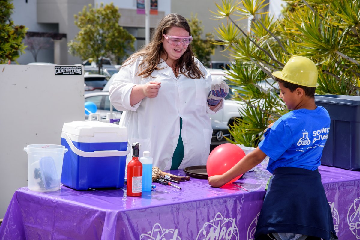 Join us Saturday, April 13 from 10 a.m.–2 p.m. at Mercado Del Barrio for the 2024 Barrio Logan Science & Art Expo! 🎨🔬🌠 This event is free to the public and no registration is required. Visit the link to learn more! barriologansae.com #BarrioLogan