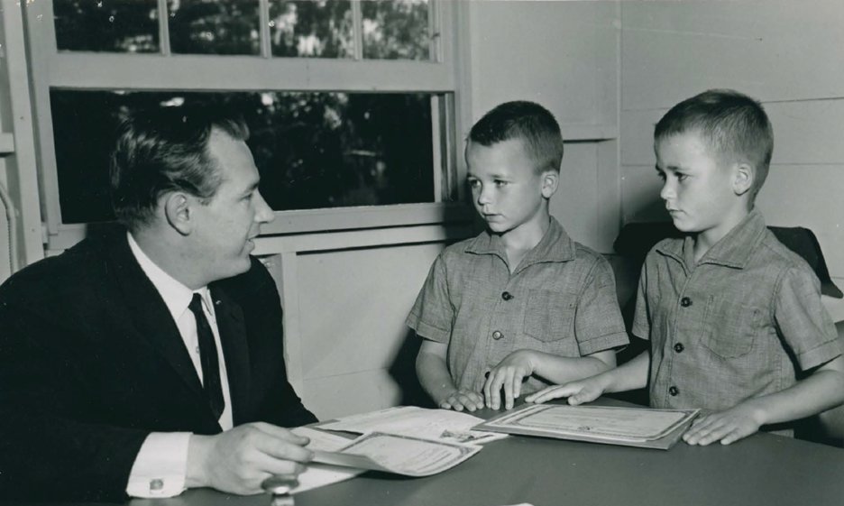 This #NationalSiblingsDay, USCIS celebrates siblings who've gone through the citizenship journey together. In the 1960s, 7-year-old twins Mark and Eric Boyens received their citizenship certificates. They were born in Italy while their #ServiceMember father was stationed there.