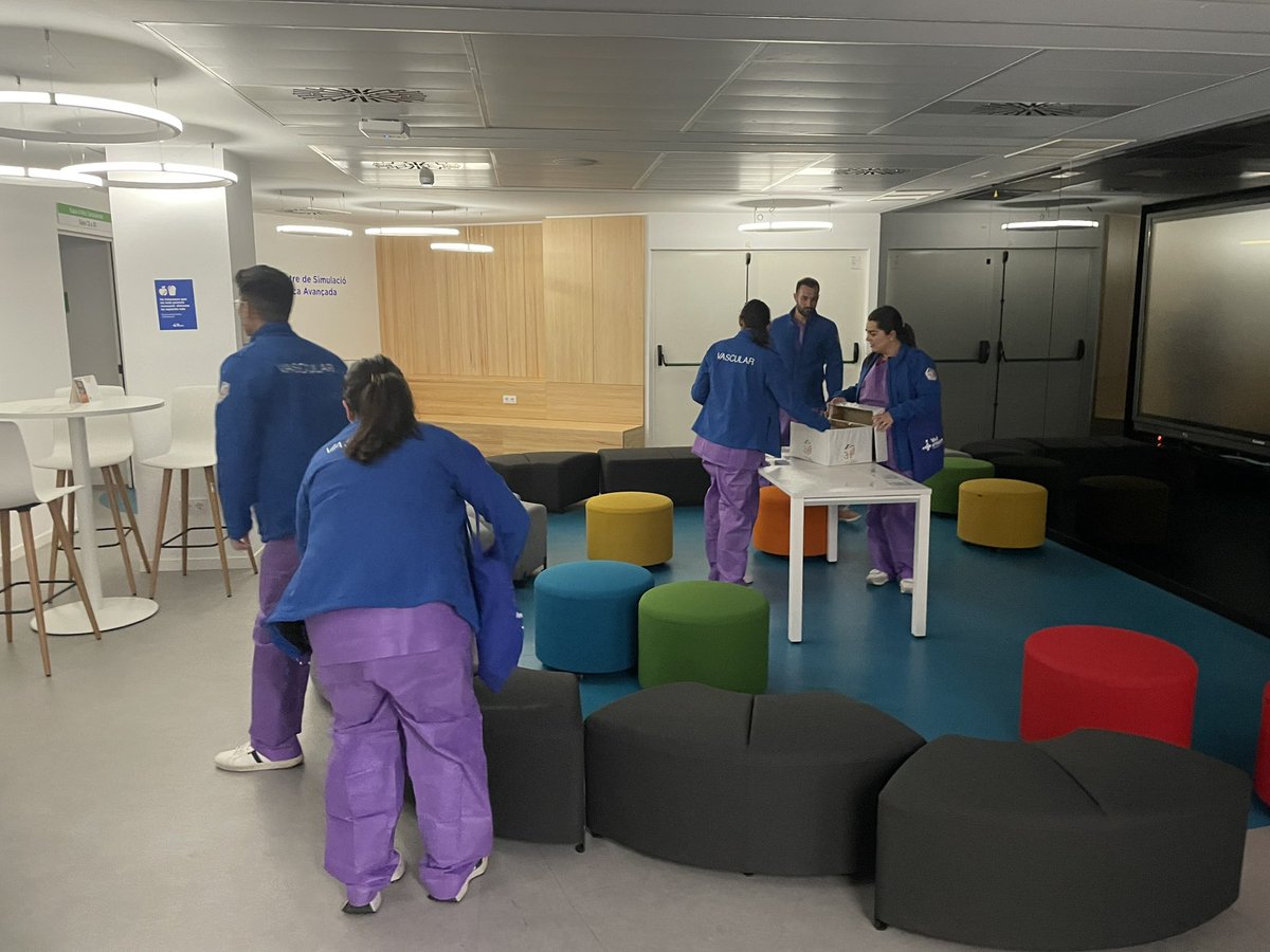 Great start of the V360 @vallhebron SIMULATION COURSE with a night activity: the vascular SCAPE ROOM. Tomorrow… technical skills 🔪🌡️💉. Let’s go! @SimulacioVH