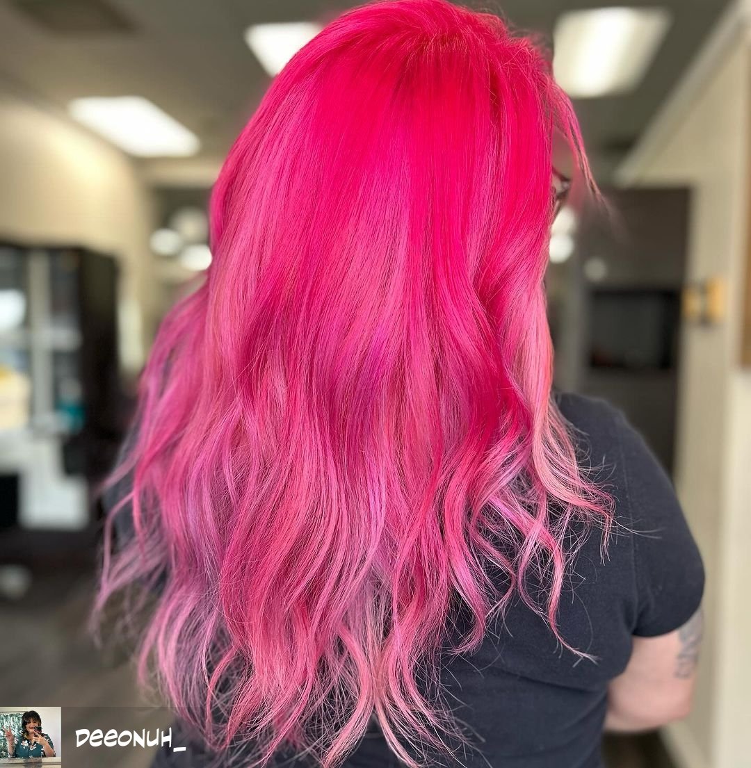 💖💖 Barbie Girl 💖💖
.
.
.
.
.
Credit to @deeonuh_ 

#deesmermaids #shearvanityinc #downeysalon #downeyhairstylist #downeyhair #losangeleshairstylist #lahair #pinkhair #mermaidhair #balayage #ombre #vividhair #vividhaircolor #pravana #pinkbalayage #stylistssupportingstylists