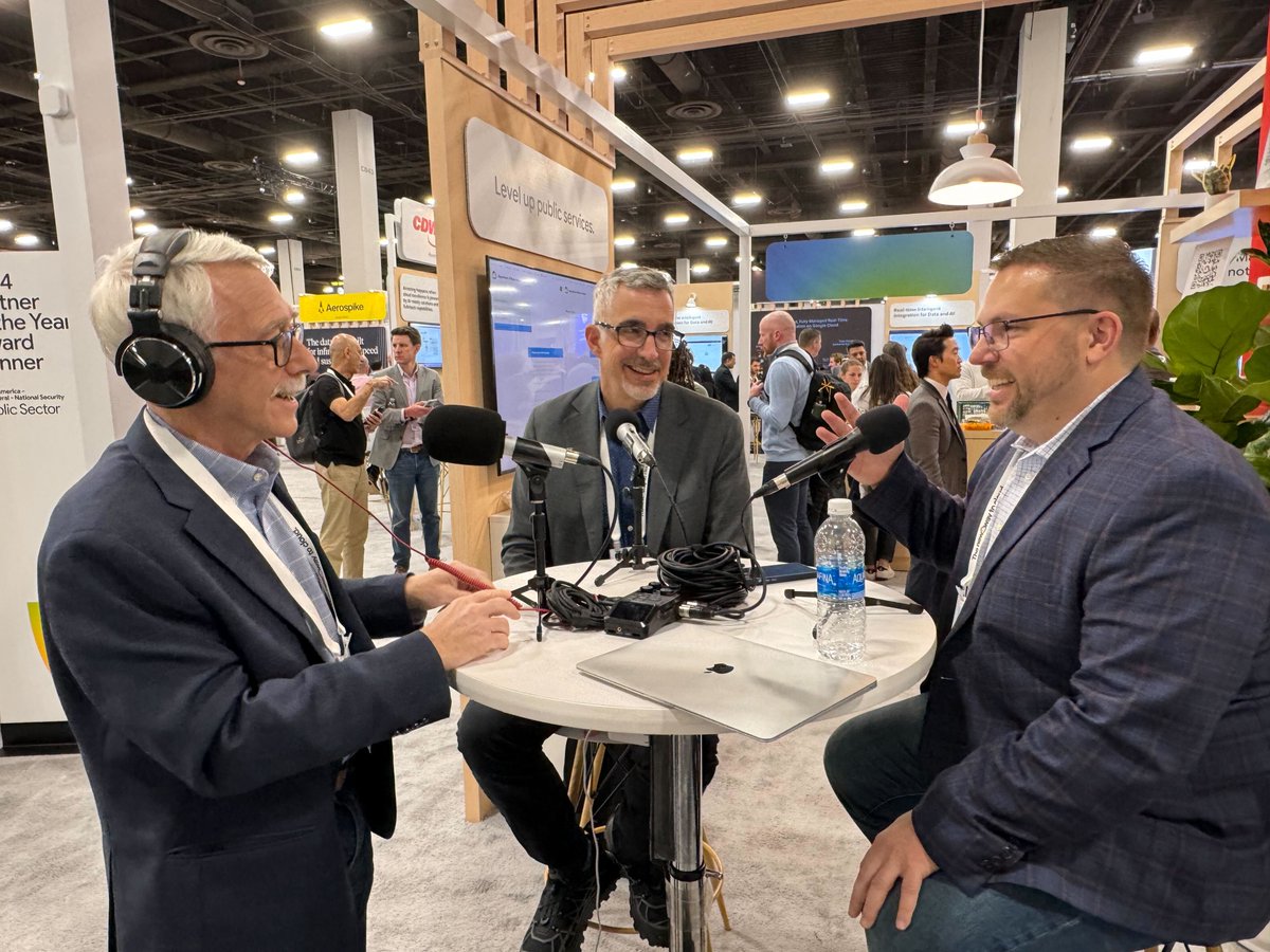 fedscoop's tweet image. This week, the @ScoopNewsGroup team is live at #GoogleCloudNext! Our very own SVP of Content Strategy, @WyattKash, engaged in deep, thought-provoking discussions with government and industry trailblazers including @ManTech's Mike Uster and Eric Brown;