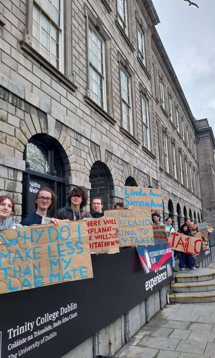I definitely missed some people throughout the day, but can I just say how PROUD I am of @TCD_NatSci postgrads today

We had one of the largest contingents at the @PWO_TCD organised #PostGradWalkOut today & only smiles and friendly chat as always! 😁

Let us work fairly 👨‍🔬✊️❤️