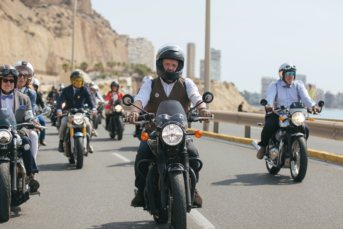 Side by side in Alicante along the Mediterranean coastline. Register today and join over 100,000 riders around the world on 19th May 2024 - gentlemansride.com 🌎 Alicante, Spain 📸 María López Castellanos