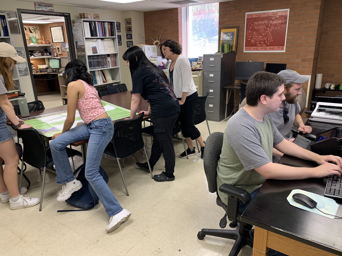 Nice busy lab today. Students are checking their poster for the undergraduate poster session on Friday. Quantitative data on Maya demographic trajectories. Also, students getting Teotihuacan data ready to upload to @DigArcRec