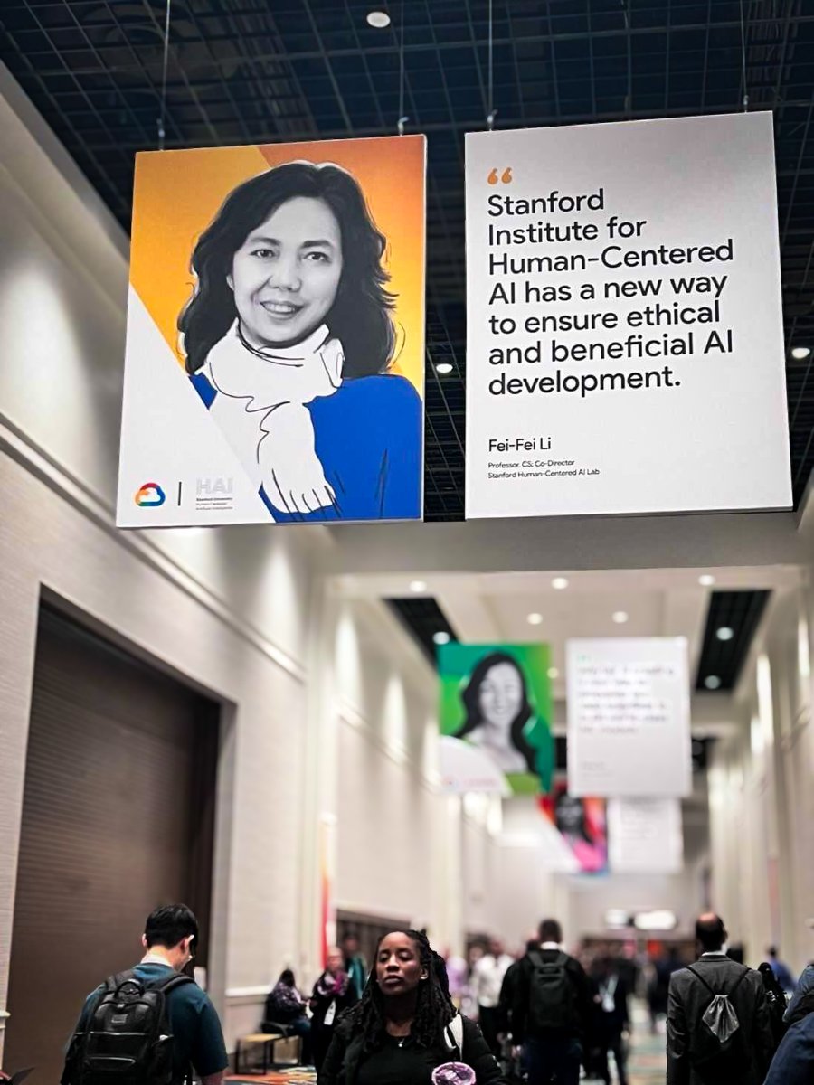 Spotted at the #GoogleCloudNext event in Las Vegas: Proud to see @StanfordHAI and our co-director @drfeifei featured for our human-centered approach to AI development!