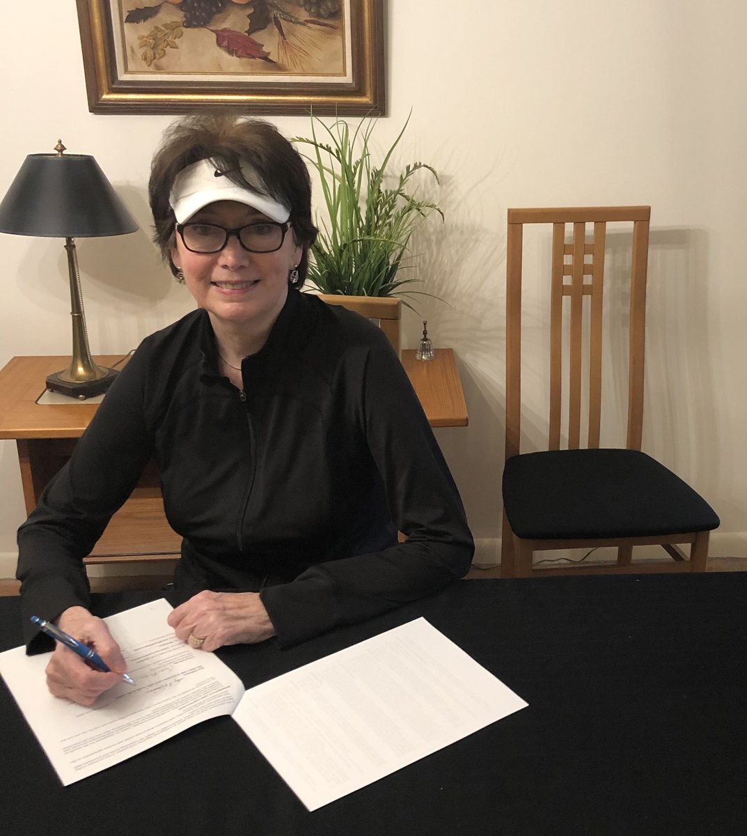 Honored and grateful to have signed a contract with Elk Lake Publishing for the publication of my Reen and Joanie Detective Agency book(s). (Reen and Joanie tell me they're *very* excited about this.)
#WritingCommunity #AuthorsOfTwitter #mystery #amwriting #MiddleGradeFiction