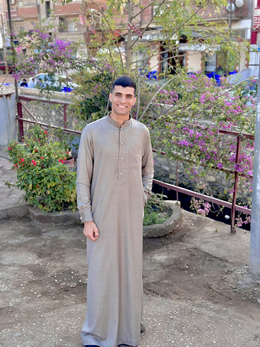 Ebrahim31472465's tweet photo. هلا وغلا بال ٢٣😌🥳
عيدكم مبارك♥️ https://t.co/oDJX0oA40d