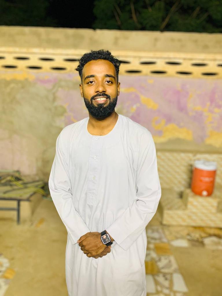 كـل عام وانتم لامين وتامين 💜