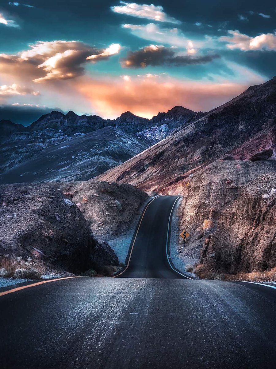 This was such a fun #roadtrip 

<a href="/DeathValleyNPS/">Death Valley NP</a>