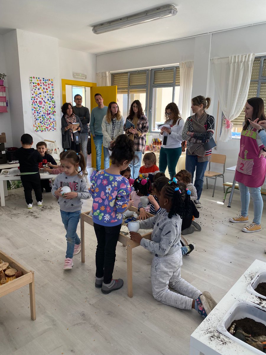 CEIP Ramiro Solans (@cpramirosolans) on Twitter photo Primera jornada #mirayactua. Nos ha encantado compartir  experiencias;docencia compartida,libre circulación,planes de trabajo, talleres internivelares,...con @ceippioxiihuesca <a href="/CEIPForoRomano/">CEIP Foro Romano</a> @colegioraminycajalpina @colegio_torre_ramona <a href="/cpmariadeavila/">CP María de Ávila</a> <a href="/InnovaEducAr/">InnovaEducAr</a> Primera jornada #mirayactua. Nos ha encantado compartir  experiencias;docencia compartida,libre circulación,planes de trabajo, talleres internivelares,...con @ceippioxiihuesca <a href="/CEIPForoRomano/">CEIP Foro Romano</a> @colegioraminycajalpina @colegio_torre_ramona <a href="/cpmariadeavila/">CP María de Ávila</a> <a href="/InnovaEducAr/">InnovaEducAr</a>