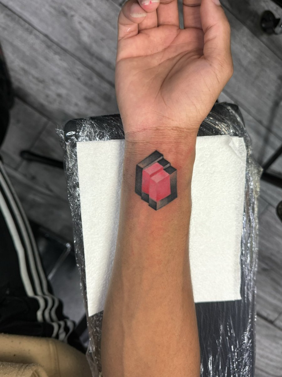 NikeDragonn's tweet image. You Haven’t Seen A Real Crypto Degen Like This One. 

Tell Me Are You Really Down For The Cause?  YOU KNOW I AM!!😈🔥

If You Haven’t Heard Of @blockbursttech 👑🏆, Now You Will!!

LETS MAKE SOME WAVES🌊🌊🌊