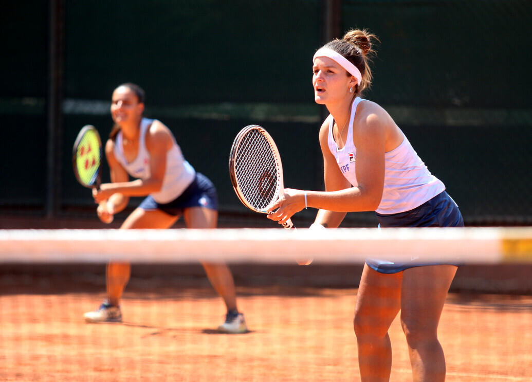 🇦🇷 Pasaron 8 años desde la primera y única convocatoria a <a href="/titaestable/">Julieta Estable</a> para representar a su país

🥹  Hoy, en compañía de <a href="/LourdesCarle/">Lourdes Carle</a>, se dio el gusto de disputar por primera vez la Billie Jean King Cup. ¡Y lo hizo con un triunfo! 

¡Felicidades, Tita!

#BJKCup I <a href="/AATenis/">Asociación Argentina de Tenis</a>