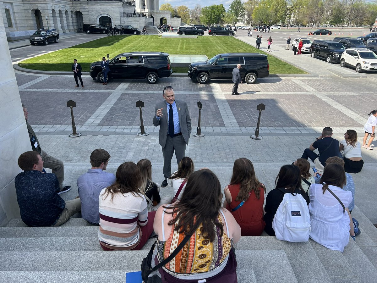 It was a pleasure meeting with students from Absarokee High School this afternoon on the House steps to give them an update on my work here in Washington!