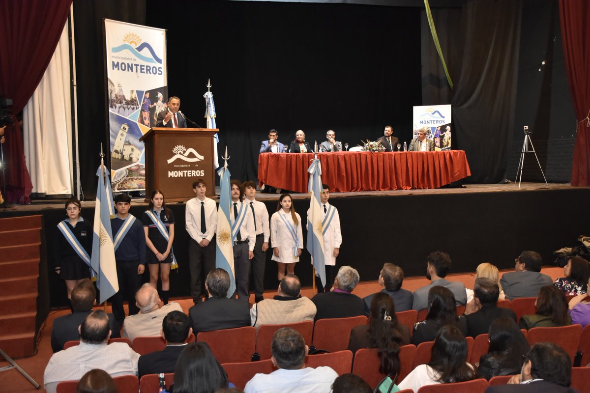 amado_regino's tweet photo. Hoy tuve el honor de encabezar, en representación del gobernador 𝗢𝘀𝘃𝗮𝗹𝗱𝗼 𝗝𝗮𝗹𝗱𝗼, el acto de inauguración de la carrera de Abogacía de la Universidad Nacional de Tucumán (UNT) en Monteros, https://t.co/beWpuMR3pu