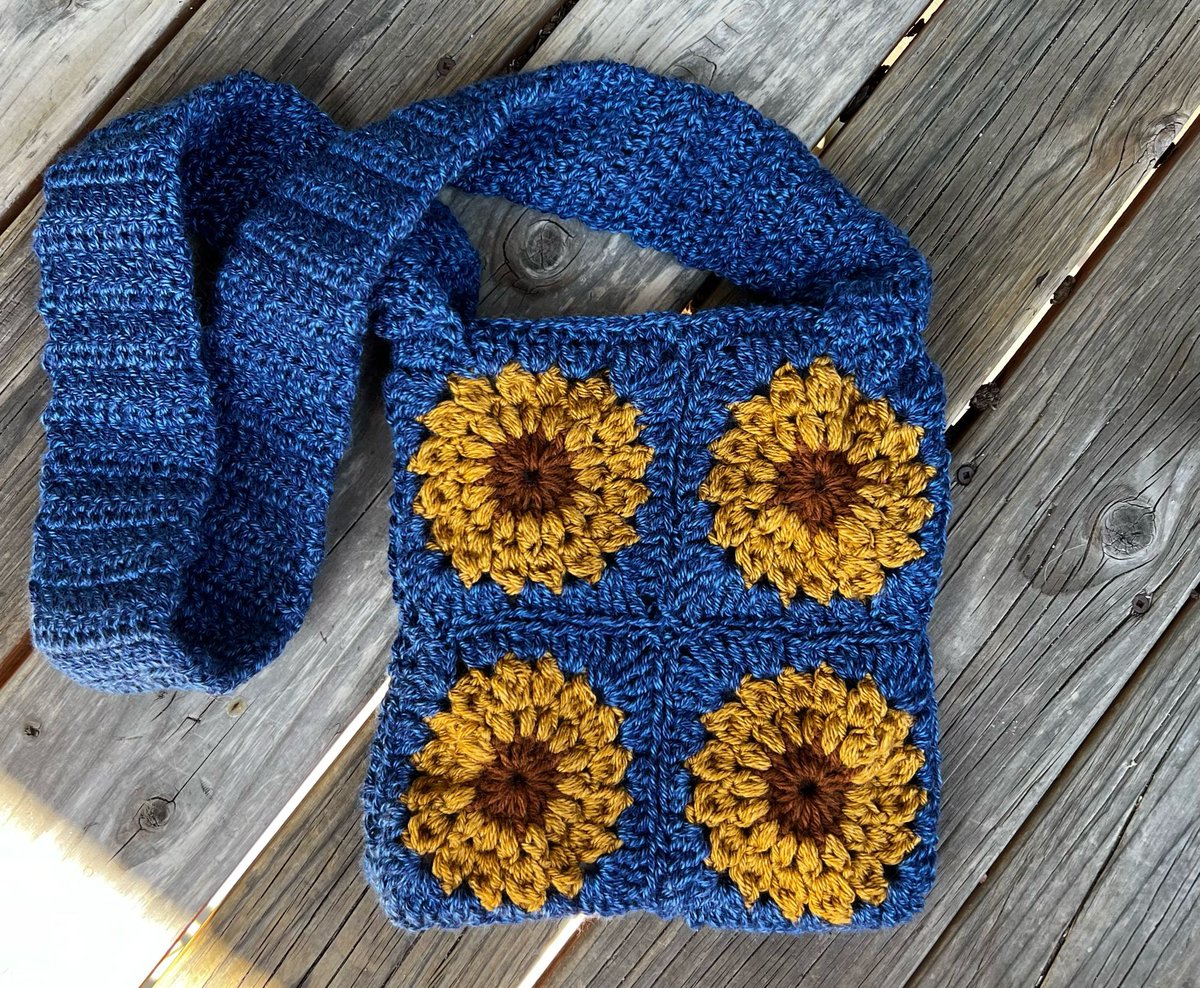 Get mom a #handmade gift this #mothersday! Shop 35% off now! buff.ly/3xxGAw1 
.
.
.
.
.
#beautiful #supportlocal #etsy #supportsmall #accessories #etsyseller #fashionista #crochet