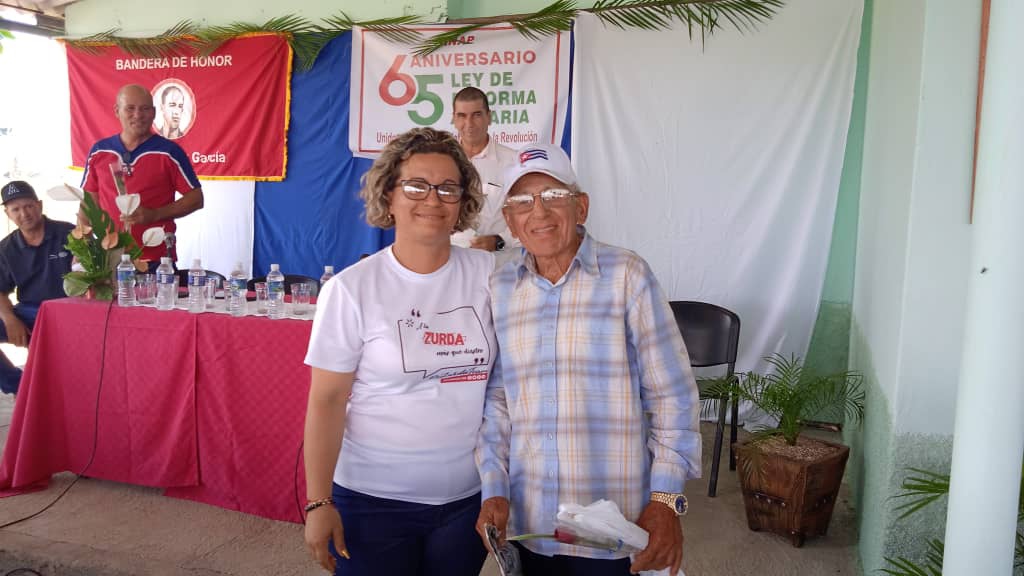 Asamblea de asociados en la CCS Luis Arcos Bernec como parte del proceso de fortalecimiento que lleva a cabo la ANAP 🤝💚 Felicidades para Osneli Santana y la nueva Junta Directiva electa. Gente buena y sencilla que suma y aporta. ❤️💙🤍 #CienfuegosXMásVictorias