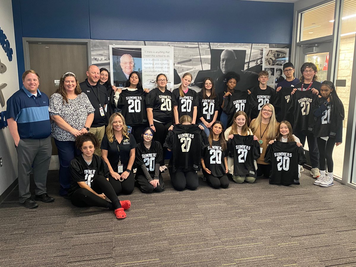 Grateful for Dr.Anderson <a href="/AmyRuth740/">Amy Anderson</a>  and Mr. Summers @Micotrav  for taking the time to attend our taping! Your support means a lot and it was fantastic having you there!  #Spiritof20
