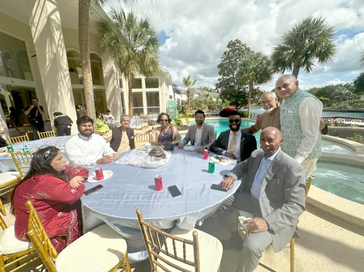 To those who are celebrating today, I would like to wish everyone a blessed and peaceful #EidMubarak. I was grateful to celebrate this special occasion with Dr. Asim Shah, Fort Bend Commissioner @dexterlmccoy, Fort Bend Judge Teana Watson, @sqimam, @muaijaz, and others.