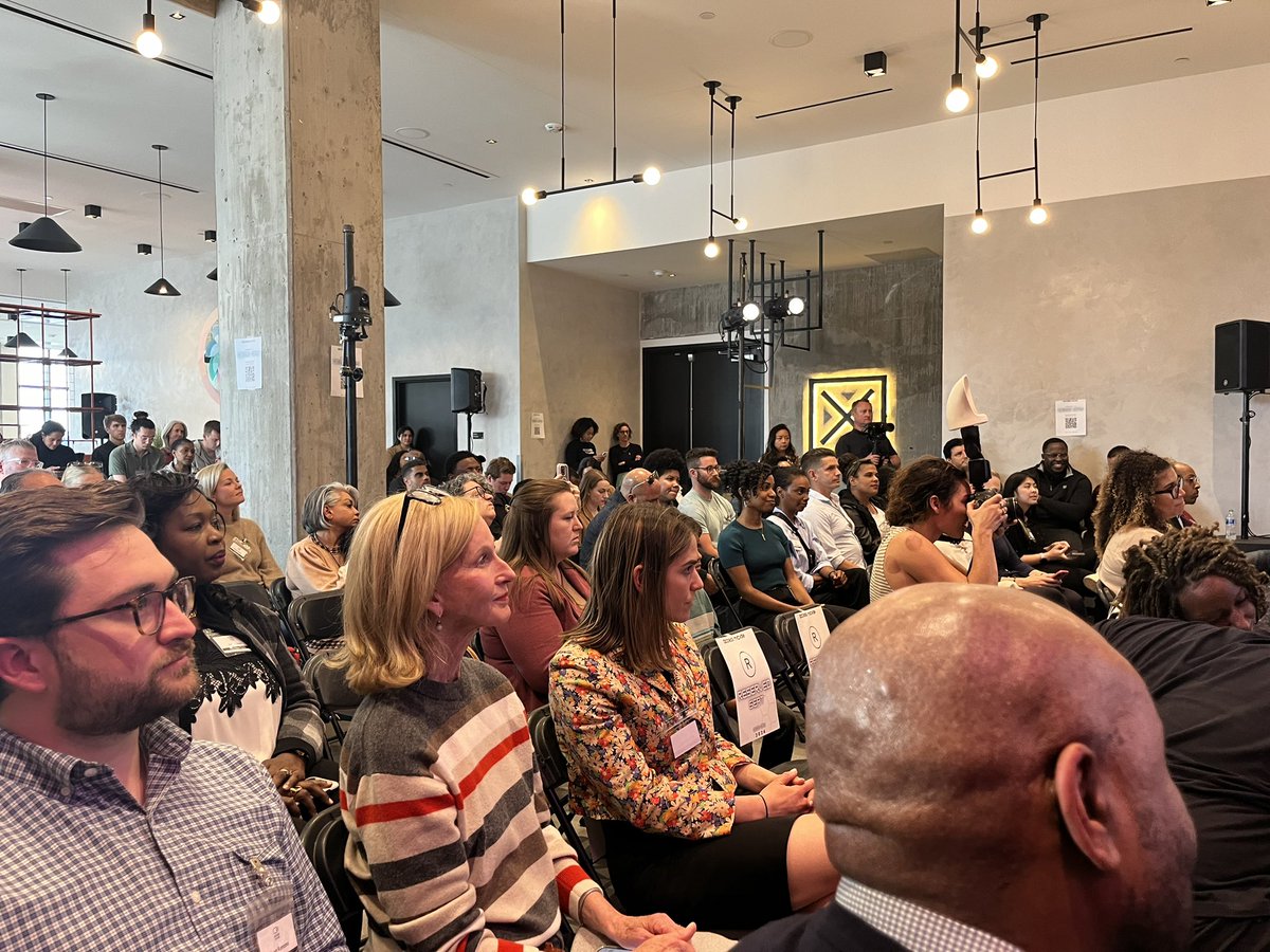 pweiser's tweet photo. A packed house to support a great group of emerging growth entrepreneurs  at Access Mode. https://t.co/qUhxCXyNal