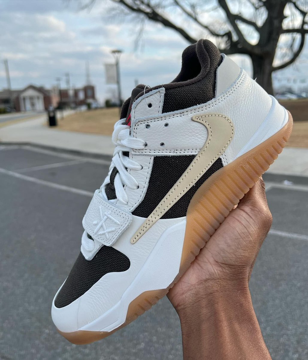 TRAVIS SCOTT NIKE JORDAN JUMPMAN JACK SP 