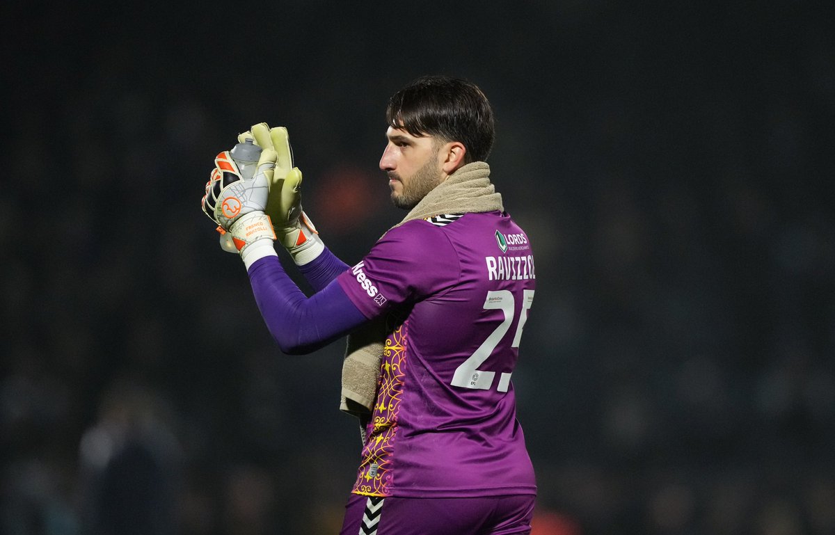 🧤 Nine clean sheets in 16 appearances for the Blues.