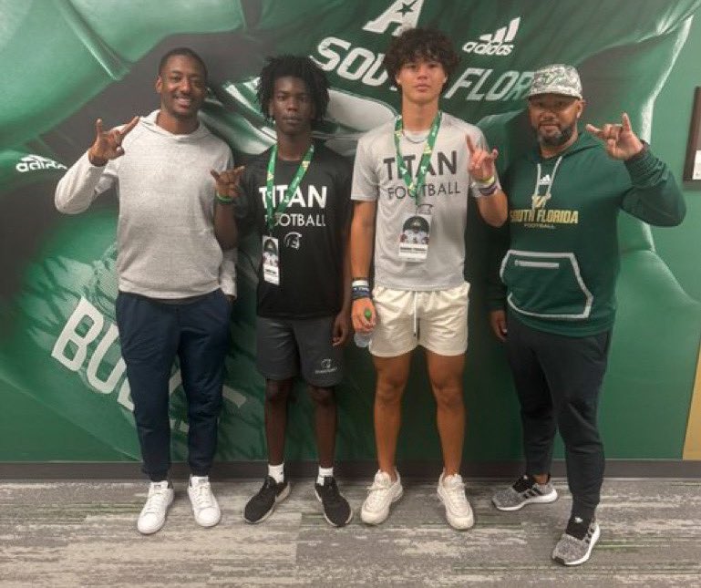 A couple highly recruited prospects are taking multiple visits in the coming weeks - today they visited #USF 4 ⭐️ ATH - Dominic Turnbull n.rivals.com/content/athlet…. 3 ⭐️ Safety - Camaul King n.rivals.com/content/athlet… The pair will also visit #FSU tomorrow as they make rounds