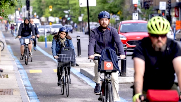 Montreal to Invest $30 Million to Expand and Upgrade its Bicycle Network in 2024 #cycling #ebikes #cargobikes #Montreal tinyurl.com/yvc743zf