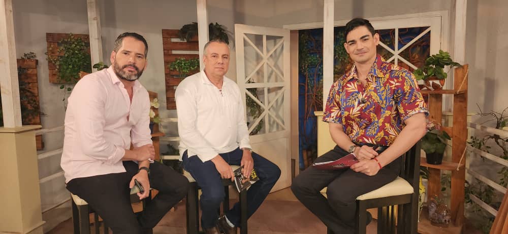 #AHORA: La revista 📺 De tarde en casa del @EducativoCuba recibió al director de Prensa del #FestivalCineHabana Rubén Ricardo Infante @RRdoInfante para promocionar la convocatoria al #45FINCL abierta hasta el 15 de agosto de 2024. #cinelatinoamericano