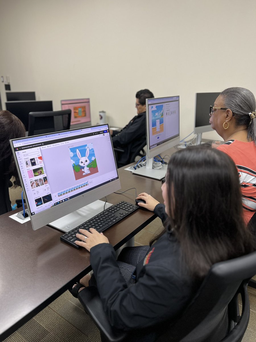 Lori Roberts tweet media