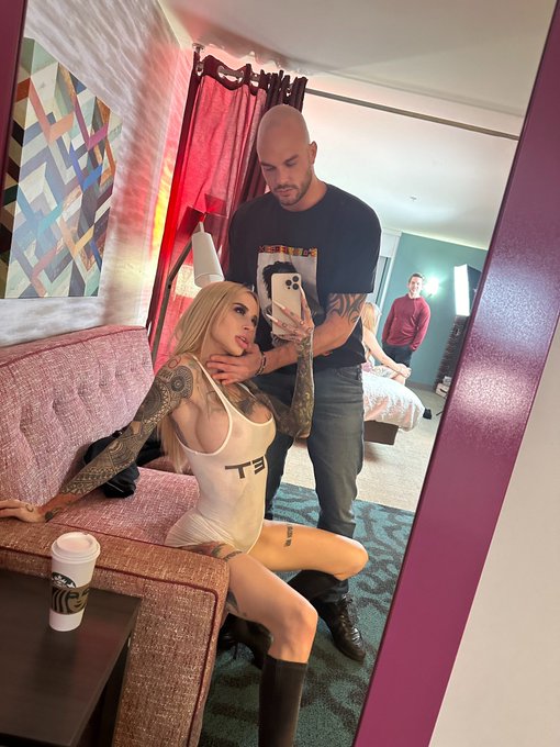 More then welcome to my space 🍩❤️ @LoveCliffJensen https://t.co/F7c90RgJyp<a class="tags" href="/tag/lovecliffjensen">@lovecliffjensen</a><a href="/tag/peacensuckadick"class="tags"><span>#peacensuckadick</span></a>