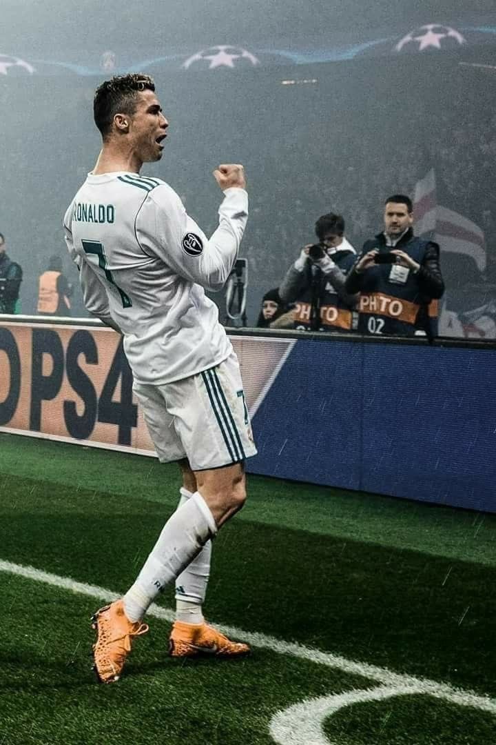 Cristiano Ronaldo em Champions League nas fases eliminatórias: • 85 jogos • 67 gols • 15 assistências