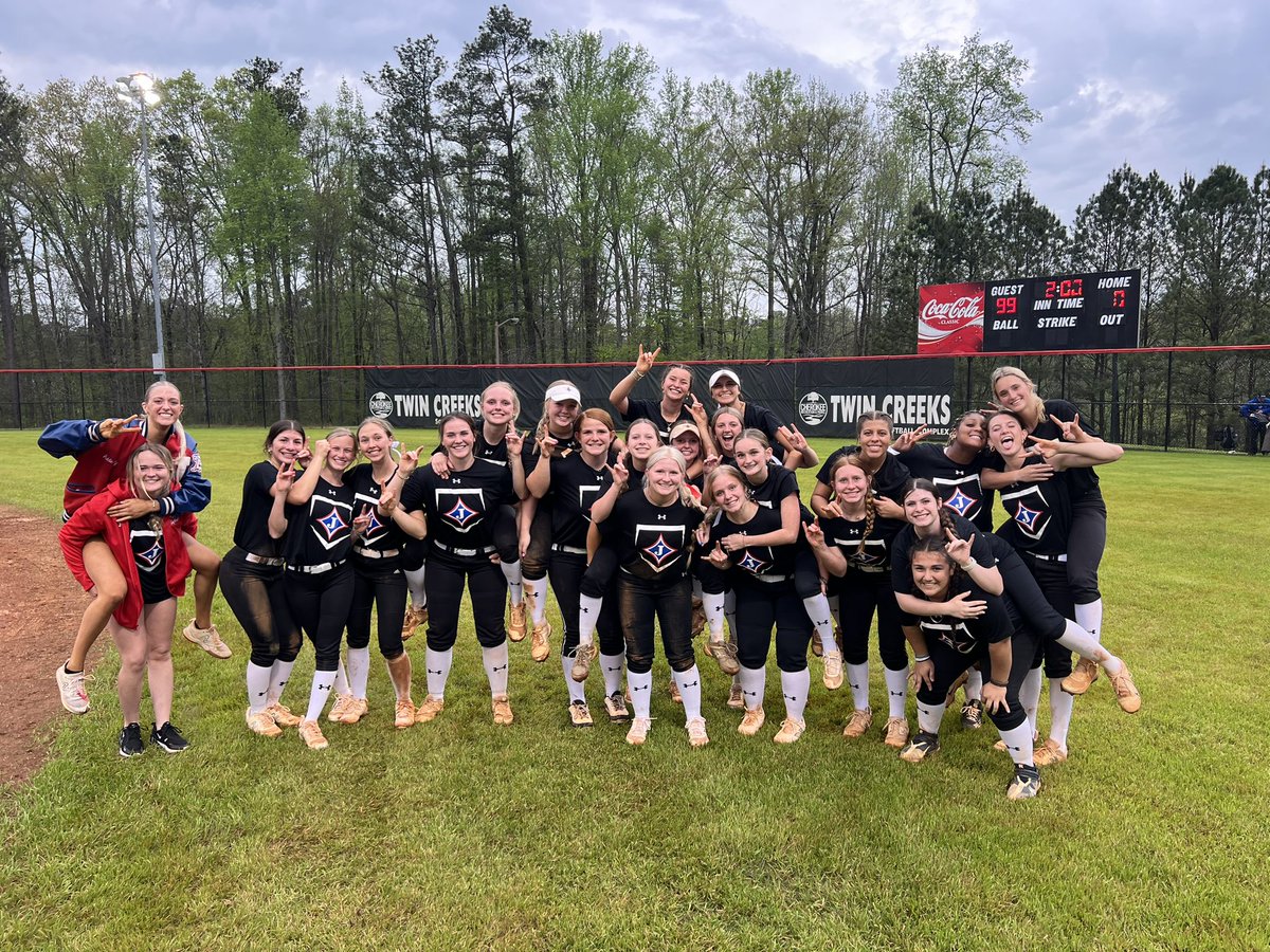 DRAGONS WIN and are headed back to the ELITE EIGHT!!! Your Dragons took down a really good Cherokee HS team 17-7 and beat River Ridge 15-12 to advance! We will be competing for the @OfficialGHSA STATE CHAMPIONSHIP next week! Let’s goooo!!! 🐉🥎 #ForTheJ #FAMILY