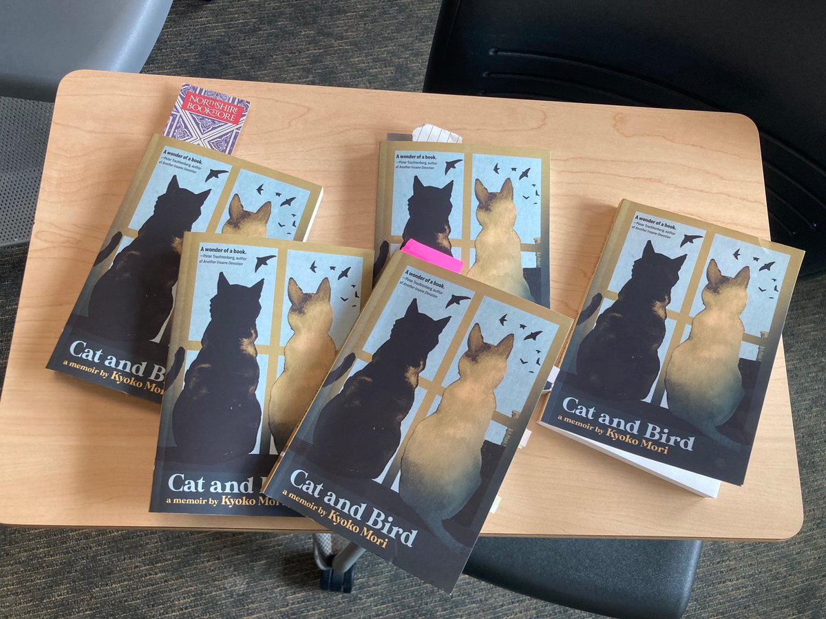 We’re reading Kyoko Mori’s latest memoir #CATANDBIRD in my @IthacaCollege Creative Nonfiction course this week. It’s anchored around Mori's relationship with the six house cats who defined the major eras of her life. @mason__cw