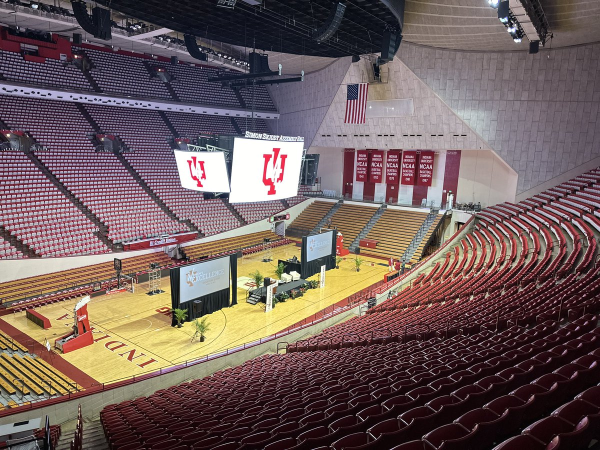 gpfarrall's tweet photo. Proud to support @IndianaUniv @IUHoosiers and the #womenexcellence #signatureevent tonight!  Great job by @sydney_parrish for moderating and @TeriMoren as panelist #Wenotme props to @ScottDolson @kbomba for their committment to #IU womens sports #gohoosiers! #thefutureisbright https://t.co/6HPzBEqyUl