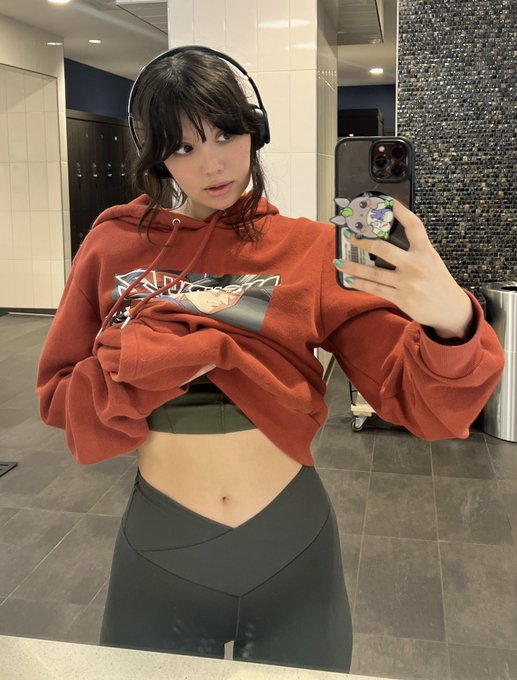 hips https://t.co/jrvIpqOzUI