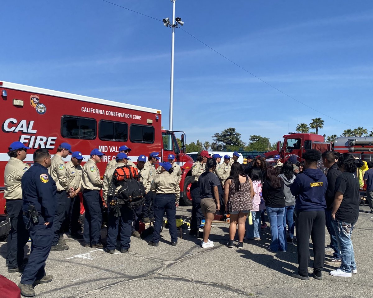 More than two dozen Fresno area young adults sat in on a simulated incident briefing and then toured the equipment #CALFIRE would use, during a show and tell hosted today by @FresnoCoFire at the #Fresno Fairgrounds