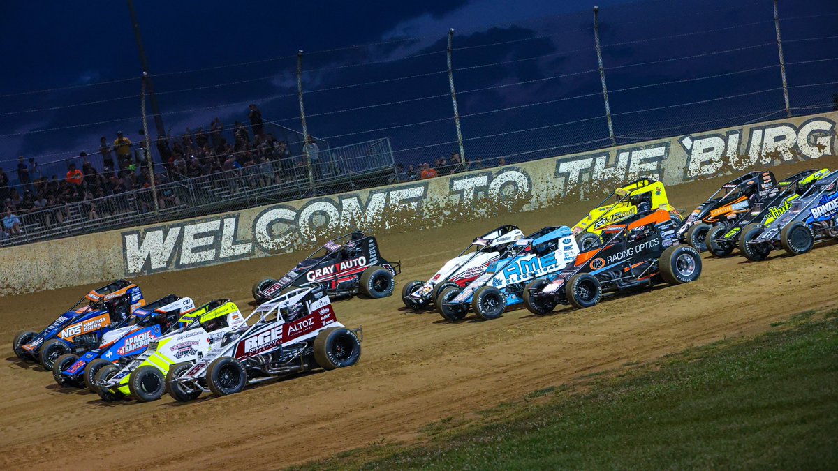 Burg is the Word.👊 Check out the complete event info for this Saturday night's Justin Owen Memorial at @TheBurgSpeedway. The USAC @AMSOILINC Sprint Car National Championship gets back into the groove on April 13. 🤙 𝑬𝒗𝒆𝒏𝒕 𝑰𝒏𝒇𝒐: usacracing.com/news/item/1276… 📸 @JackReitz5