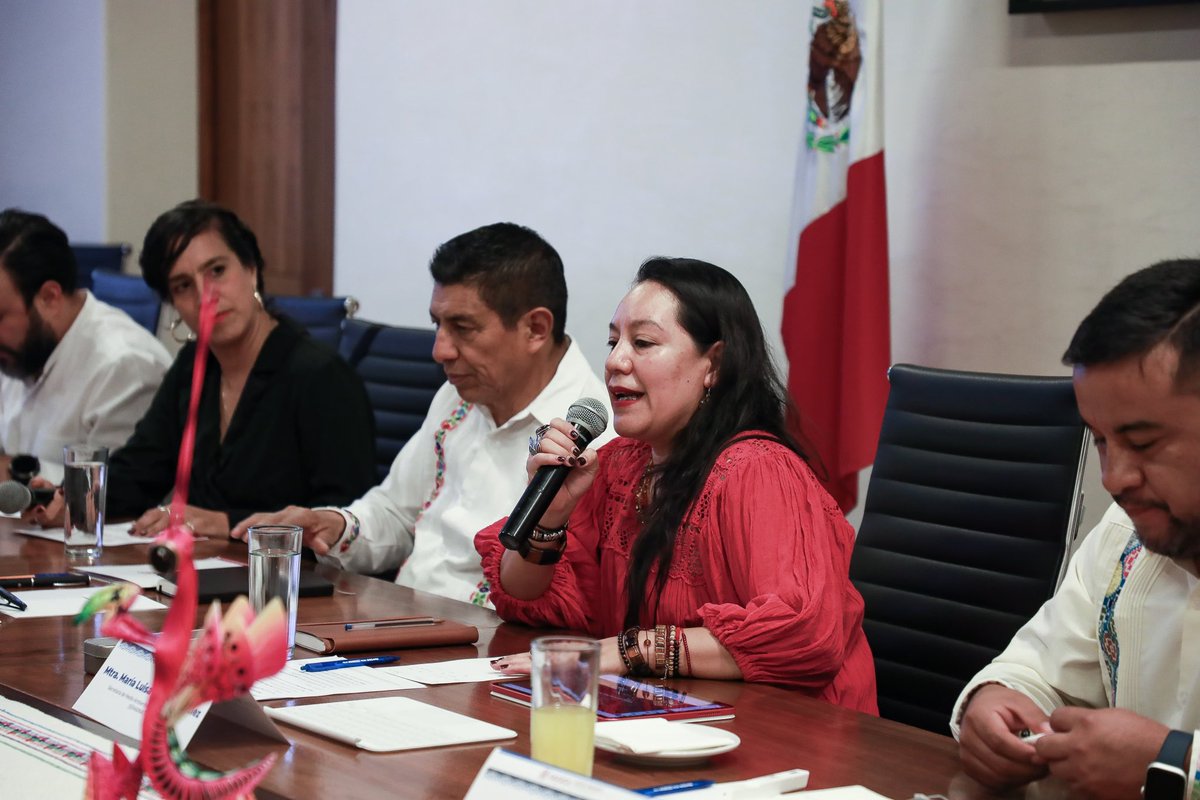 Estamos dando seguimiento a nuestros acuerdos con el gobierno del estado de Oaxaca: Hoy nos recibió el gobernador @salomonj para llevar a cabo una reunión de trabajo sobre la gestión de residuos en la entidad.