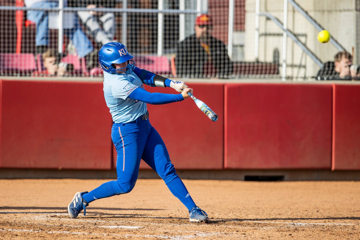 KUSoftball tweet picture