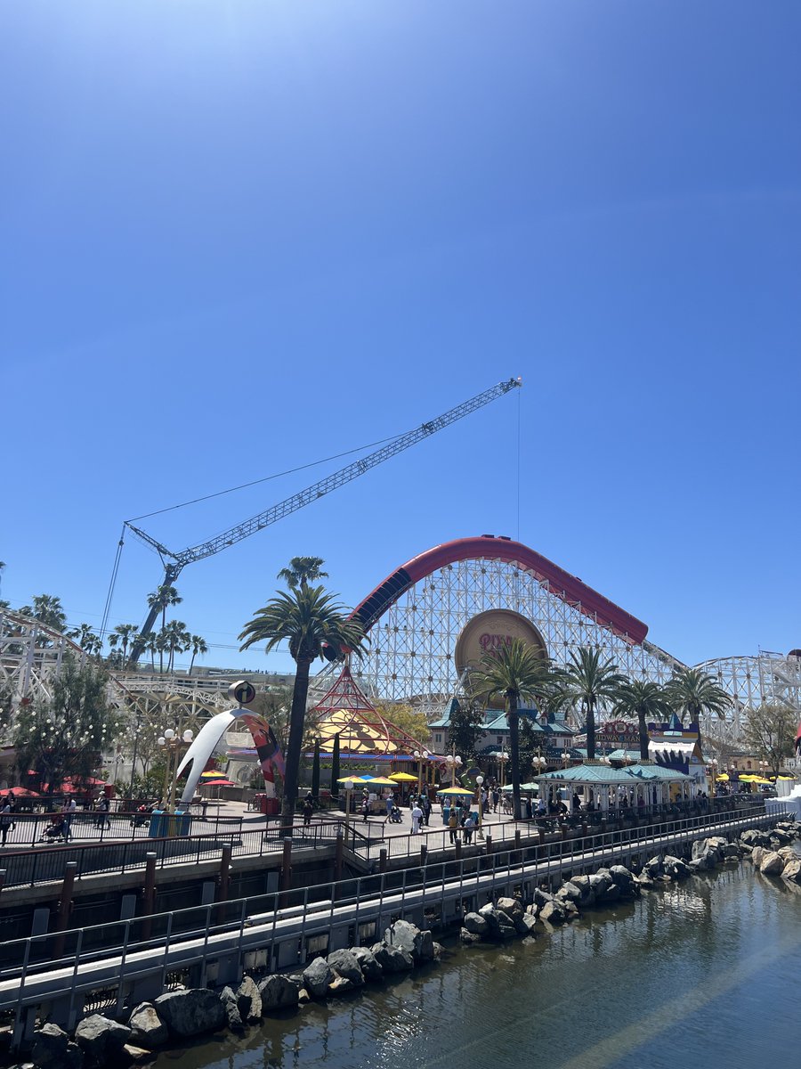 The crane IS for Incredicoaster and it's up to something today. 📸Tim!!