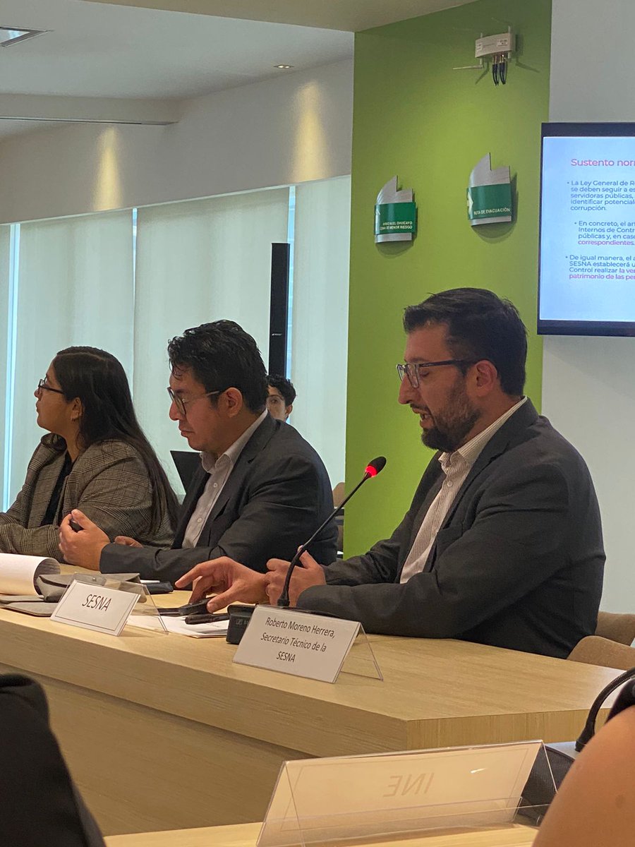 OICdelIFT's tweet photo. Importante jornada hoy para la integridad institucional. Órganos internos de control de Órganos Constitucionales Autónomos del INE, INAI, INEGI, FGR y CNDH se reunieron con @SESNAOficial para conocer el nuevo Modelo Nacional de Verificación Patrimonial. https://t.co/aBTBpktQYl