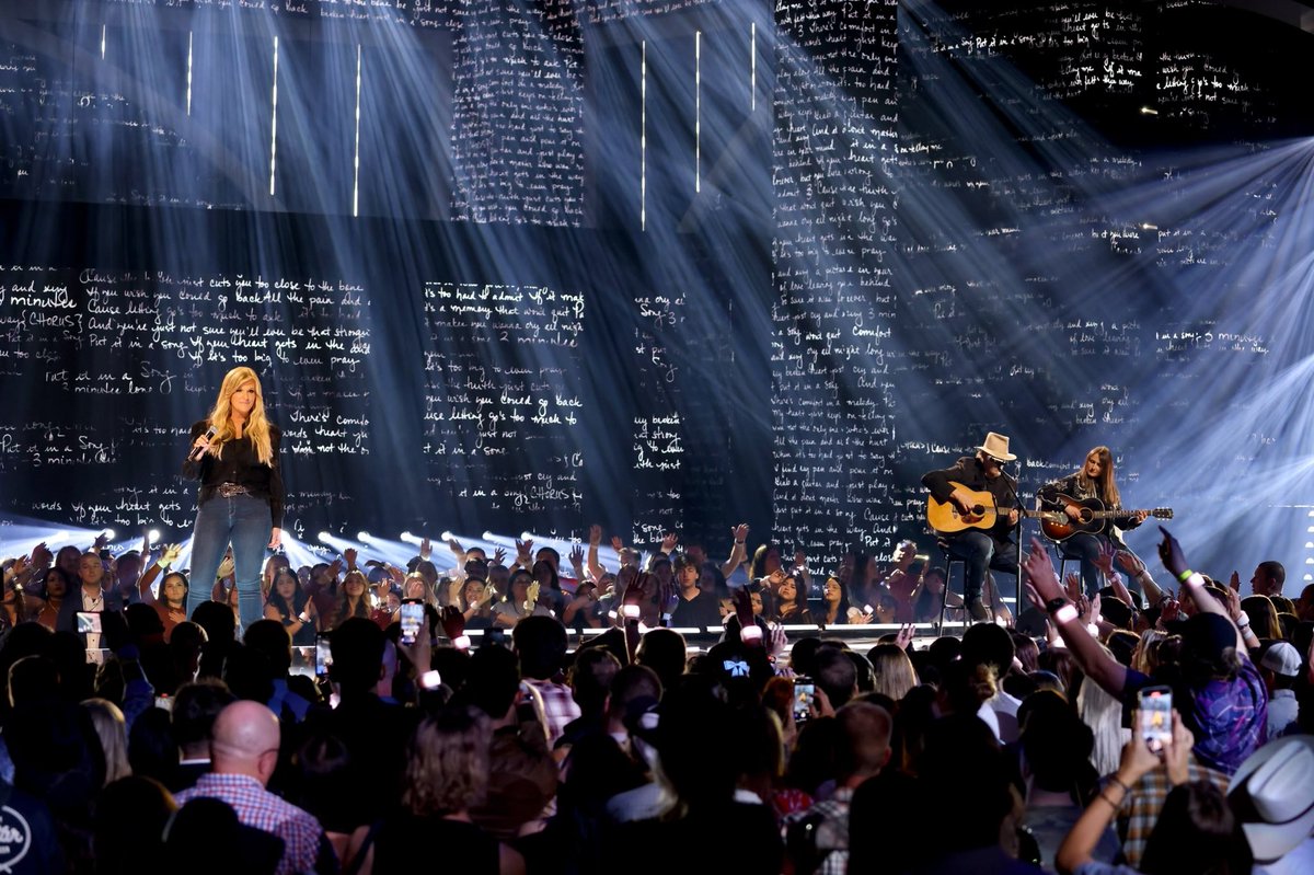 Thank you Moose and @erinenderlin. Starting with an idea and a blank piece of paper, and then figuring out how to “Put it in a Song” is an indescribable feeling. Thanks for performing it with me! Let’s do that again. 🩵 t #CMTAwards #songwriters