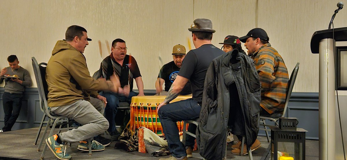 We're really enjoying the President's Kitchen Party with an Indigenous twist! Thank you to the Muskrat Singers for an amazing performance. #CHRACongress